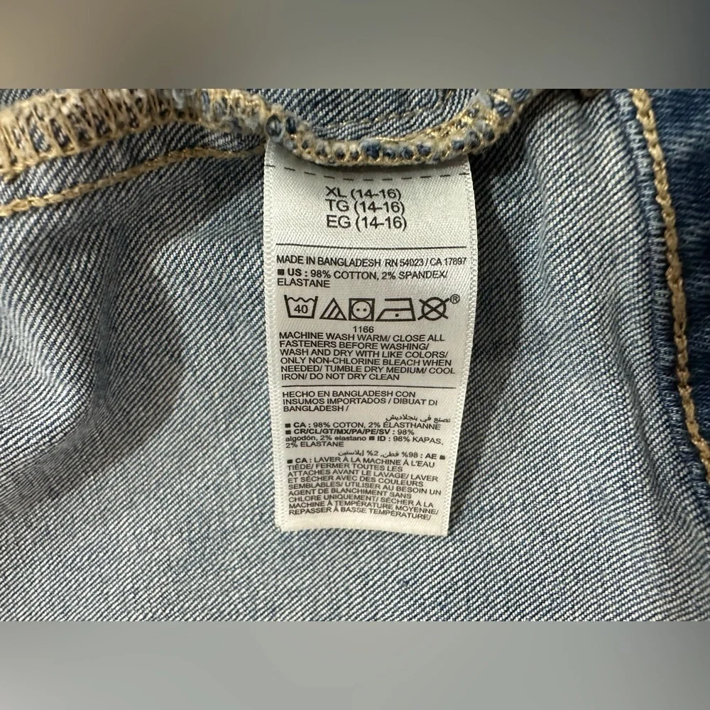 Old Navy: Girls XL Denim Jacket - Picture 6 of 6